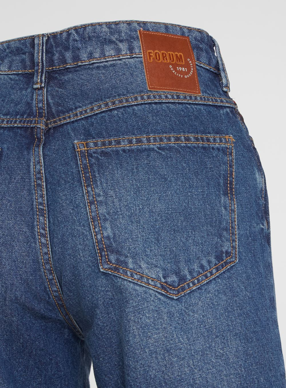 Calça Jeans Lola Forum