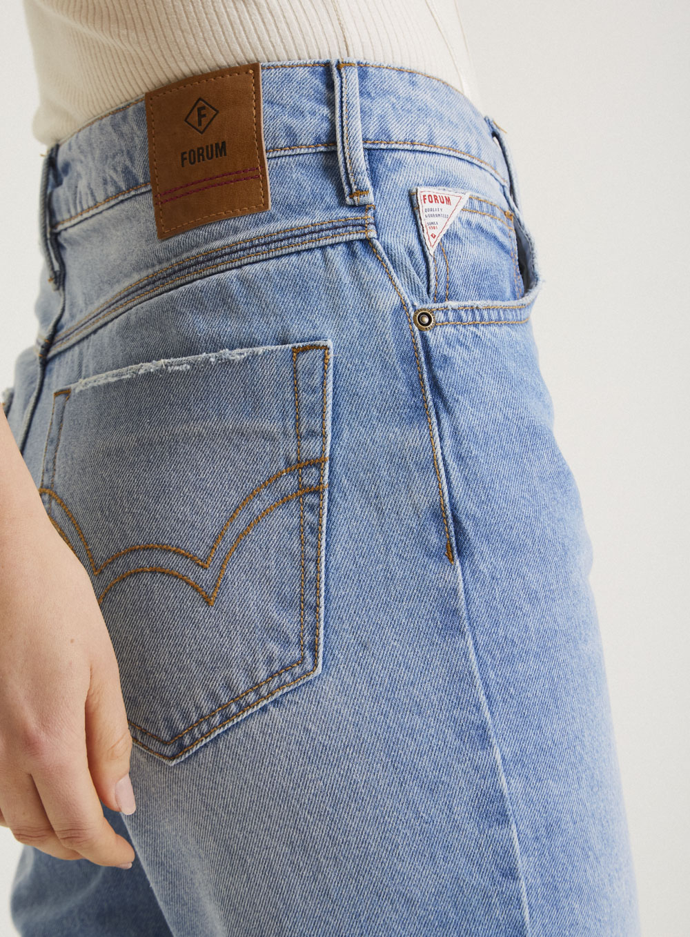 Calça Jeans Lola Forum