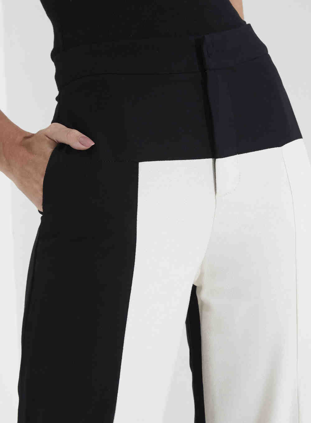 Calça Forum