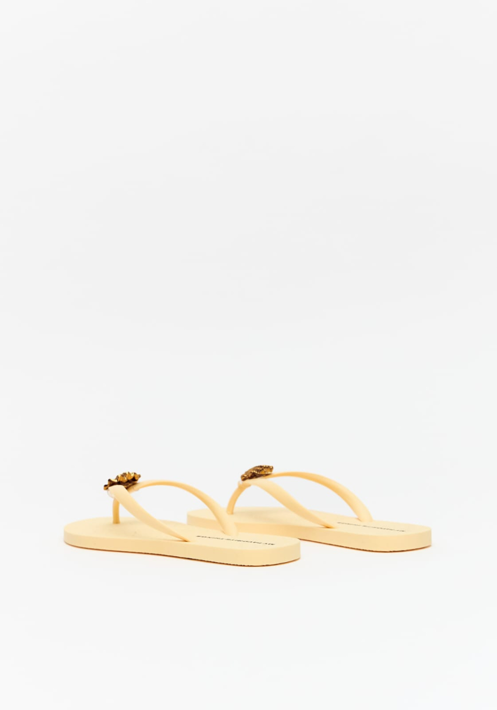 Chinelo My Favorite